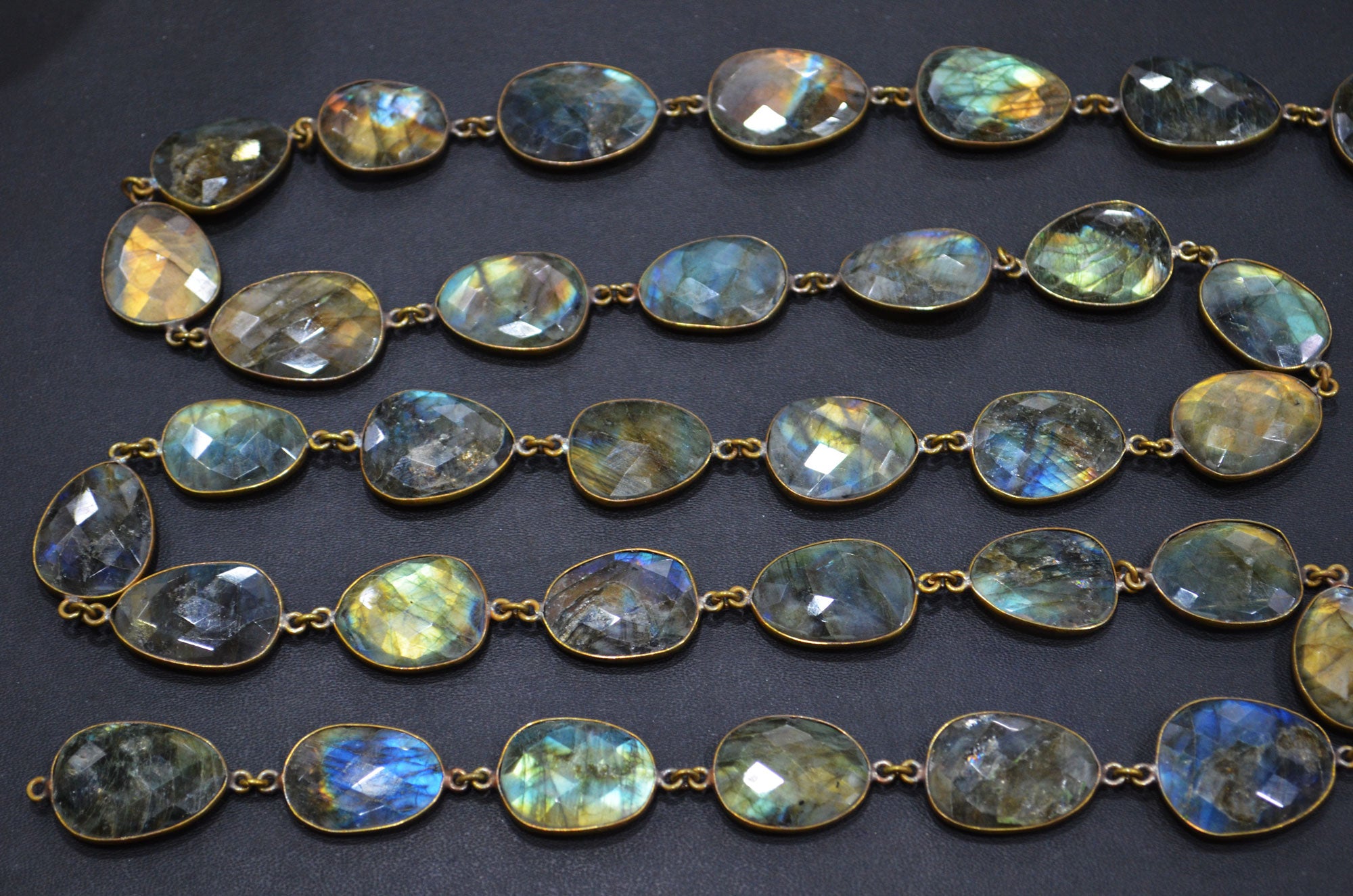Natural Labradorite Faceted Free Form Shape Connector Chain , 17 - 24 mm , RB-5694