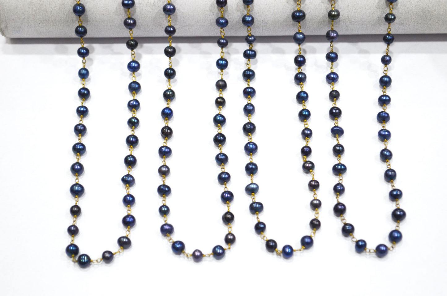 Black Pearl Smooth Round Shape Rosary Beaded Chain , 5 - 5.50 mm , RB-5933