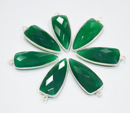 Green Onyx Faceted Arrowhead Shape Single Bail Connector , Sold By Piece , 12x28 mm , RB-6301