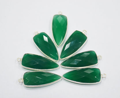 Green Onyx Faceted Arrowhead Shape Single Bail Connector , Sold By Piece , 12x28 mm , RB-6301