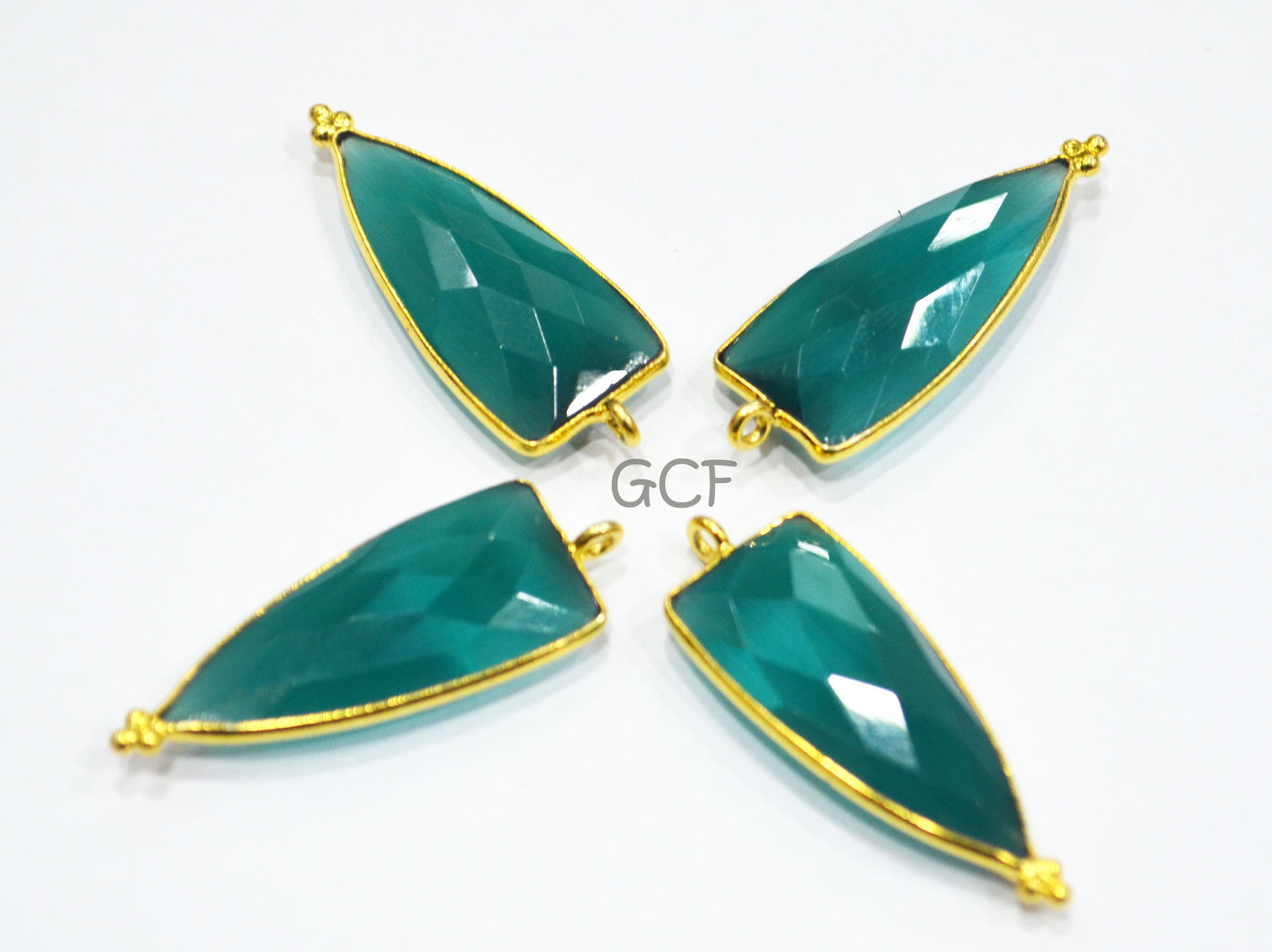 Green Onyx Hydro Glass Faceted Single Bail Connector ,Green Onyx Color Hydro Glass Arrowhead Shape Connector,Sold By Piece ,13x29 mm,RB-6974