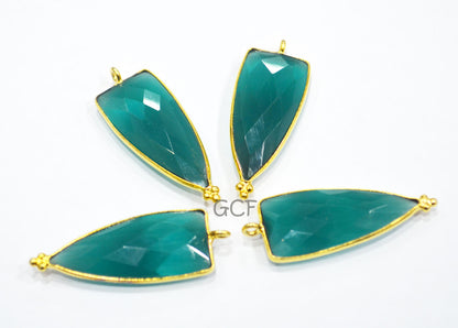 Green Onyx Hydro Glass Faceted Single Bail Connector ,Green Onyx Color Hydro Glass Arrowhead Shape Connector,Sold By Piece ,13x29 mm,RB-6974
